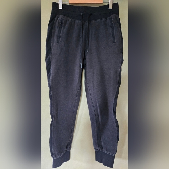Lululemon | Get Going Joggers, Size 6 - Picture 5 of 13